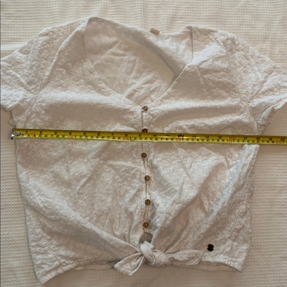 Roxy White Textured Embroidered Button-Down Shirt… - image 7
